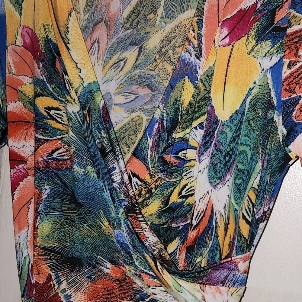 NWOT Floral Island Inspired Dress - Picture 4 of 5